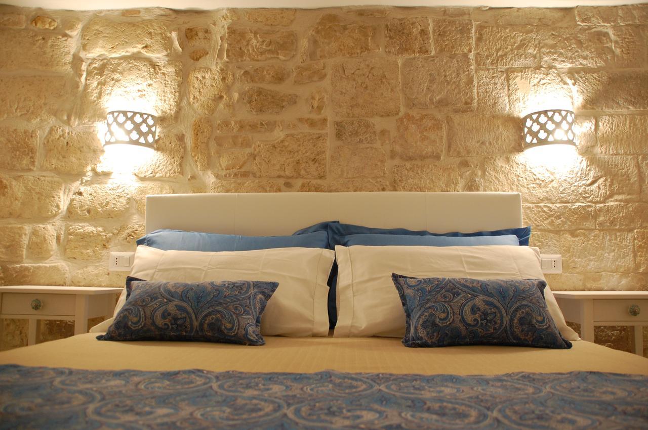 Palazzo Bianchi Domus Holidays Trani Buitenkant foto